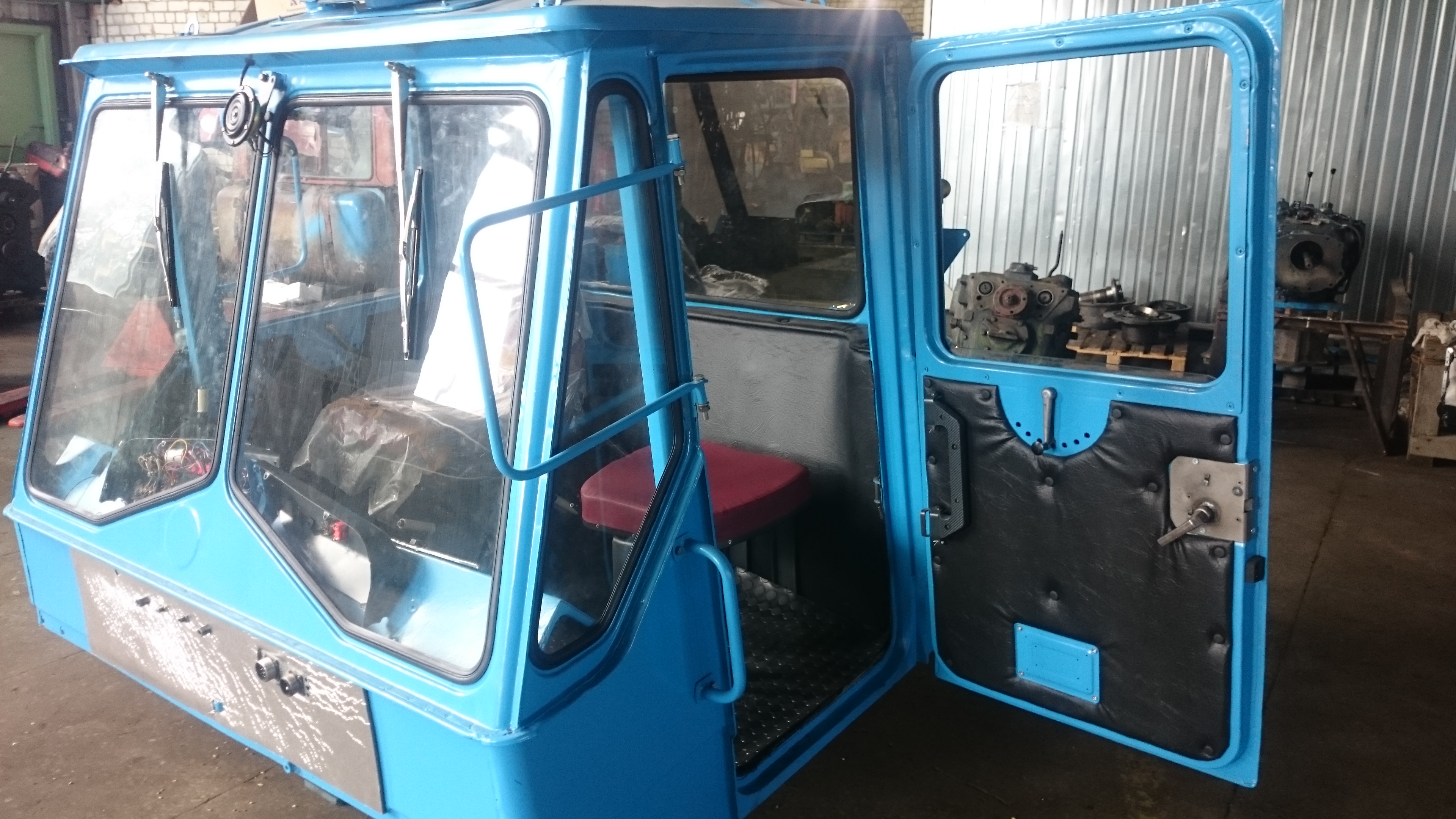 Т 150 кабина нового образца