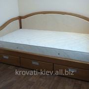 Диван-кровать из массива фото