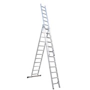 Лестница-стремянка трехсекционная алюминиевая фото