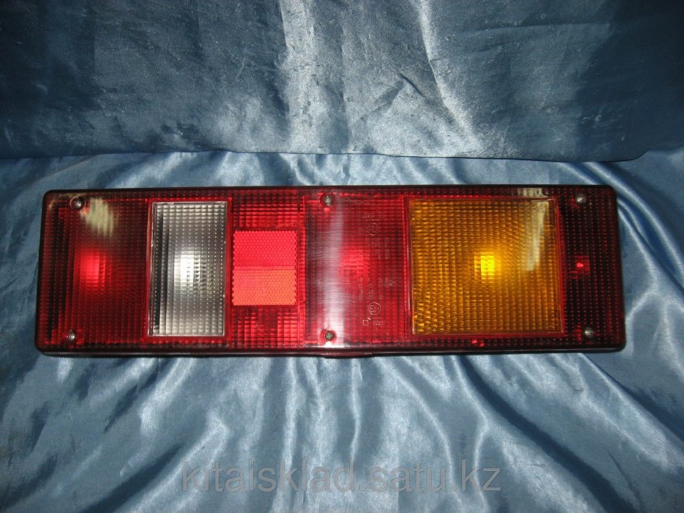 3776 фонарь задний. Фонарь задний левый маз 6501. Фонарь задний камаз 171. Стоп сигнал маз. Стекло стоп сигнала маз.