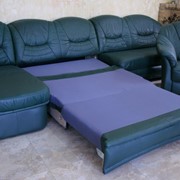 Кожаный раскладной диван и кресло б/у из Германии фото