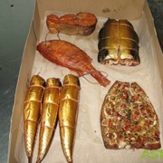 Доставка копченой рыбы деликатесных сортов. фото