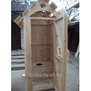 Туалет деревянный фотография