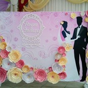 Баннер с бумажными цветами и стразами в Алматы.