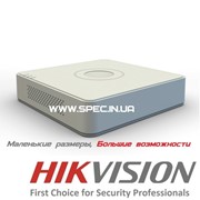 Сетевой (IP) видеорегистратор HIKVISION DS-7108NI-SN фото