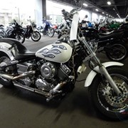 Мотоцикл чоппер No. B5658 Yamaha DRAGSTAR 400 фотография