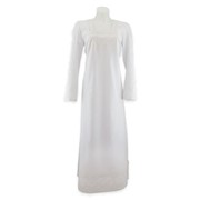 Праздничное белоснежное платье с бомбезной вышивкой
