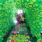 Туннель из воздушных шаров фото