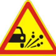 Дорожный знак Выброс каменистых материалов 1.14 ДСТУ 4100-2002 фото