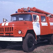 Автоцистерна пожарная АЦ-40(130) модель 63Б предназначена для доставки к месту пожара боевого расчета, средств пожаротушения, пожарно-технического вооружения (ПТВ) и служит для тушения пожаров водой и воздушно-механической пеной. фото