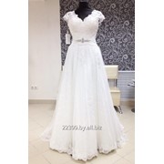 Кружевное платье со шлейфом фото