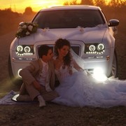 Аренда автомобилей на свадьбу, свадебный кортеж. фотография