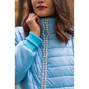 Куртка женская на синтепоне с бусинками вдоль змейки фотография