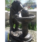 Фигурки для сада фонтан с собакой фото