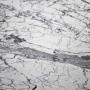 Мрамор белый с серыми прожилками фото