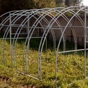 Теплица из ДВОЙНОЙ ЗАМКНУТОЙ трубы Вечная 8м шаг 1 метр фото