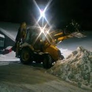 Оперативный вывоз снега фото