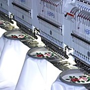 Услуги машинной вышивки на текстиле и готовых изделиях фото