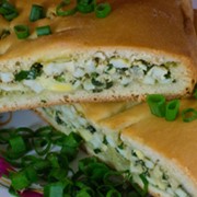 Пирог с зелёным лучком и яйцом фото