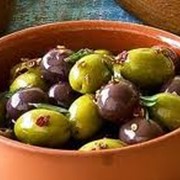 Оливки, маслины маринованные