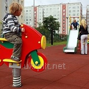 Плитка от УкрПлит травмобезопасная антискользящая резиновая для детских площадок фото