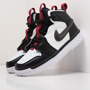 Кроссовки Nike Air Jordan 1 React High фотография