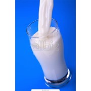 Молоко коровье питьевое фото