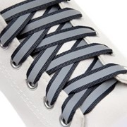 Шнурки для обуви, пара, плоские, со светоотражающей полосой, 10 мм, 120 см, цвет серый фотография