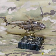 Вертолет МИ-38 на подставке фото