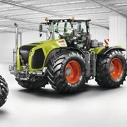 Трактор CLAAS