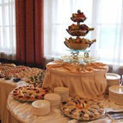 Организация выездного питания (кейтеринг), праздничные торты. фото