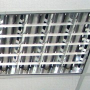 Светильники люминесцентные накладные потолочные и пыленепроницаемые фото