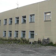 Здание в п. Усть-Омчуг общей площадью 1249 м2 фото