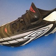 Футбольная обувь Umbro
