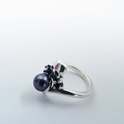 Серебряное кольцо “Жемчужина“ от WickerRing фото