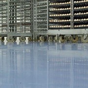 Заливка промышленных бетонных полов с упрочненным слоем - топпингом фотография