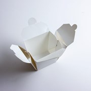 Белая упаковка для лапши, риса, суши из картона фото