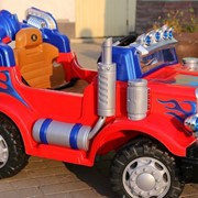 Детский электромобиль Optimus Prime фото